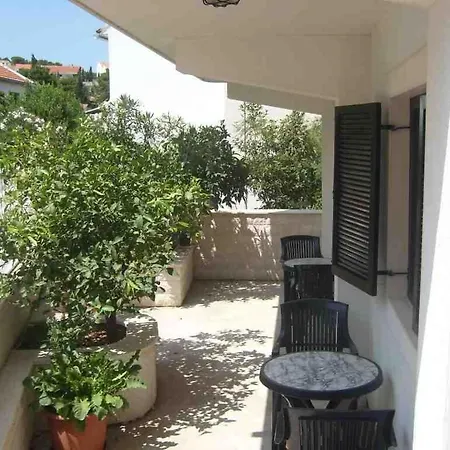 2943a Apartamento Sutivan